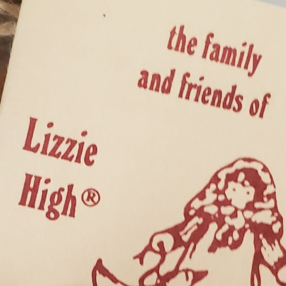 Lizzie High Handmade Wood Doll with Cat 1987 - Picture 8 of 9